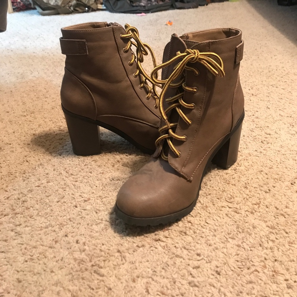 Women’s booties